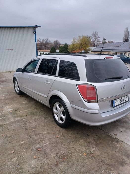 Vând Opel Astra h