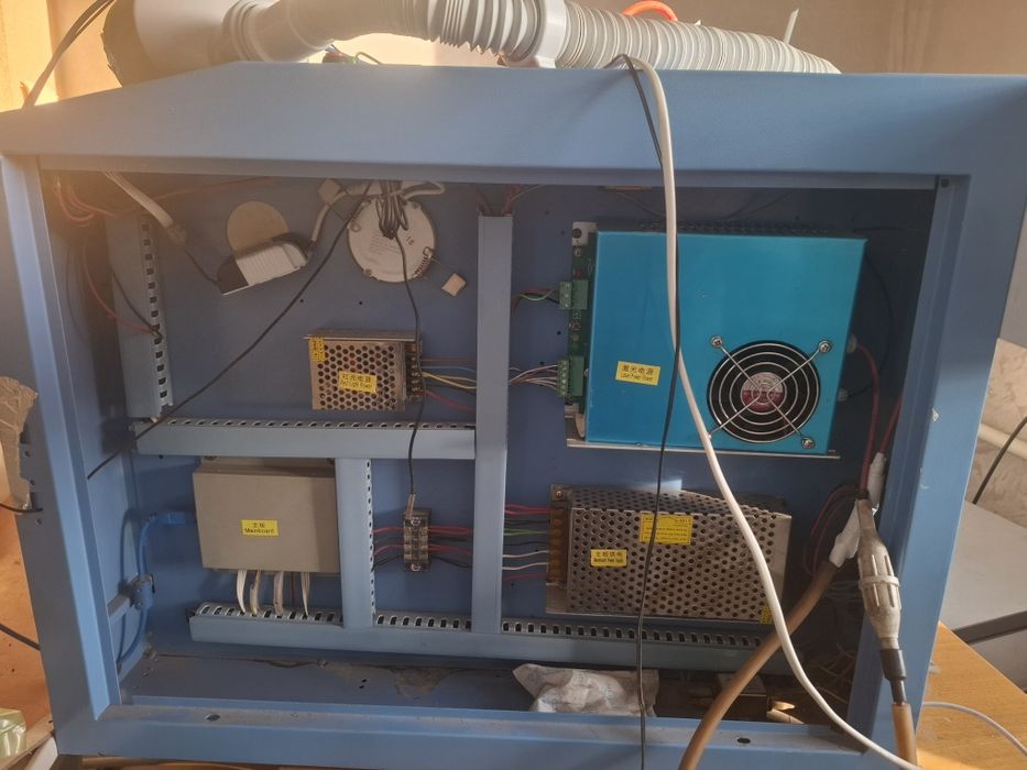 Продается лазерный станок  для резки и гравировки