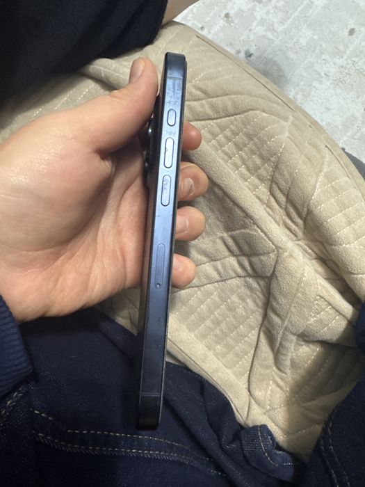 Срочно продается айфон 15 pro 128 гб