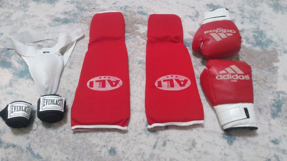 8-10 ёш болалар учун кикбкикбоксинг анжомлари туплами