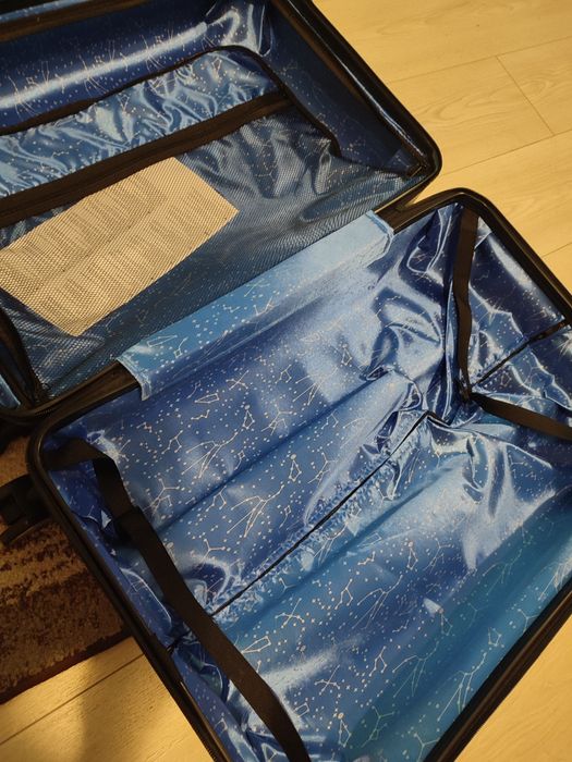 Чисто нов КУФАР С КОЛЕЛЦА NASA, ултра лек, поликарбонат, размер М