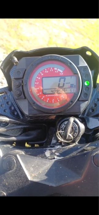 Vand Kawasaki Z750 2004 in stare buna