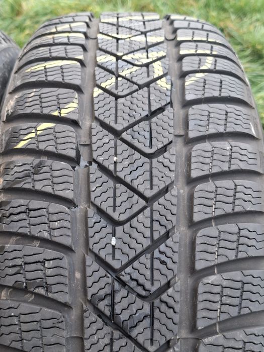 Ser 4 anvelope Pirelli 225 55 17 rsc runflat  dot 2020