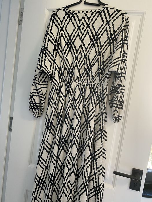 Rochita lunga cu maneca !