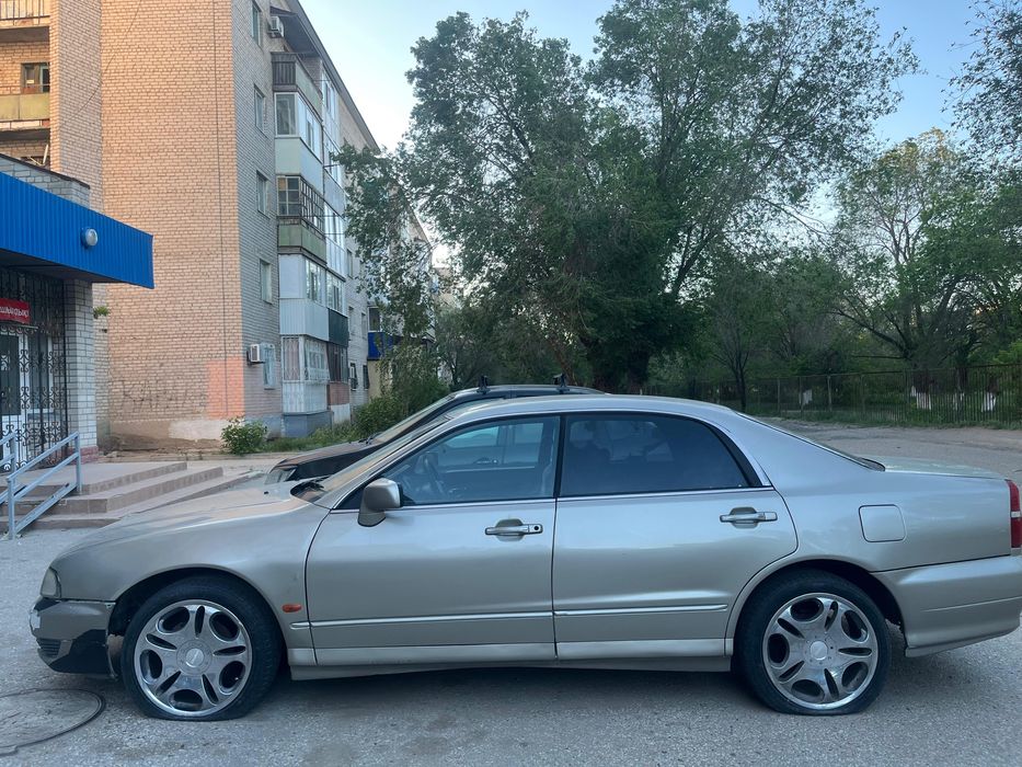 Mitsubishi Diamante