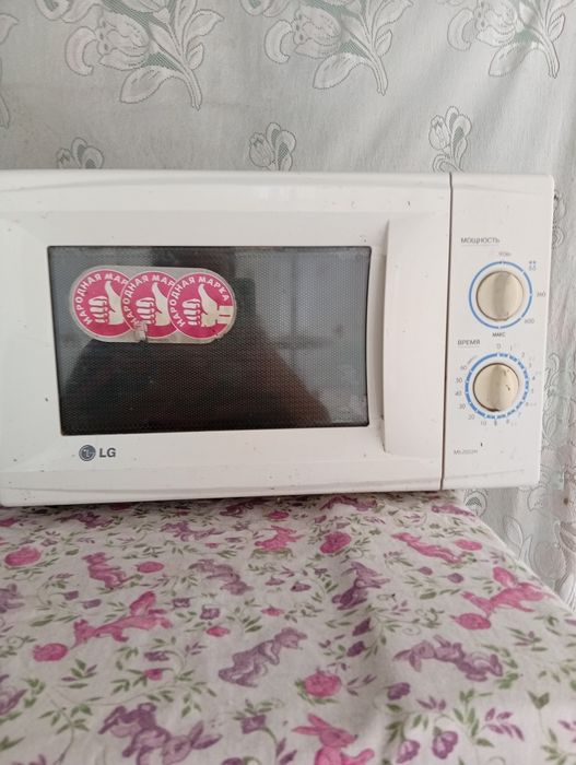 Продам 2 микроволновых печи LG