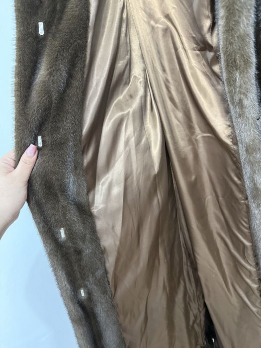 Продам шубу новая