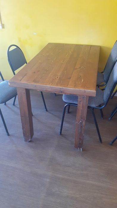 Продам столы 6 штук
