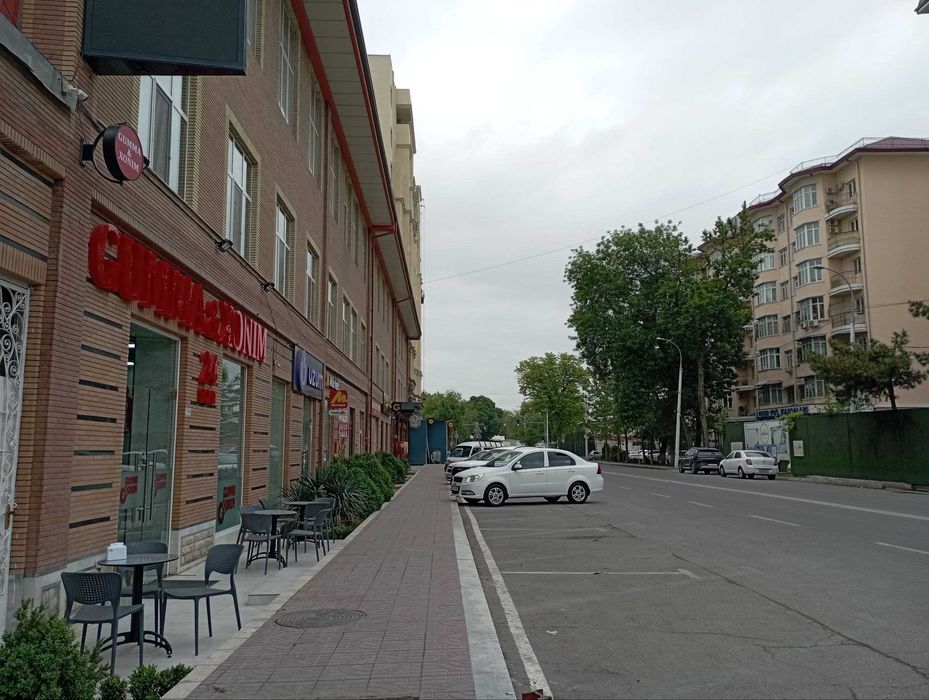 Продаётся четырёхуровневое здание по ул Сарикуль