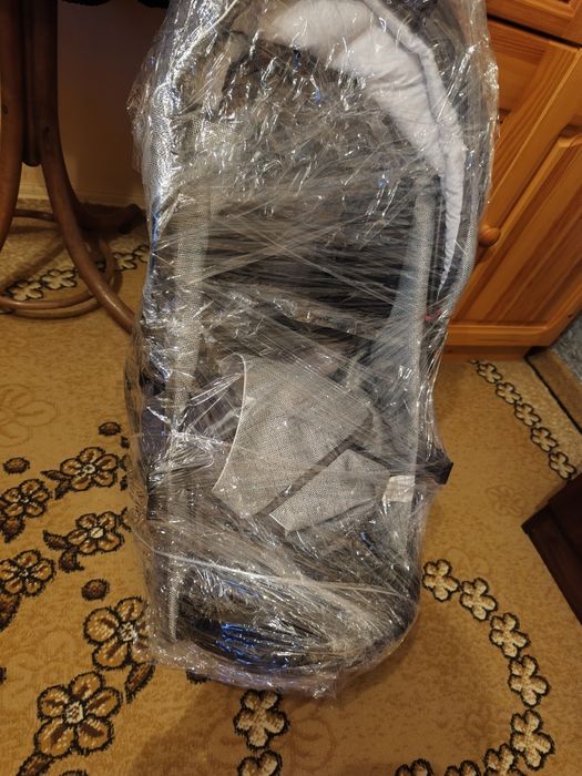 Комбинирана бебешка количка