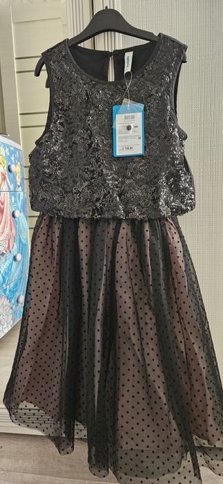 Продам платье нарядное