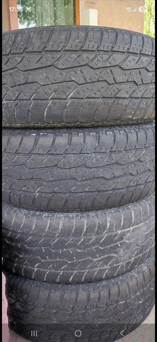 Продам шины MAXXIS 771