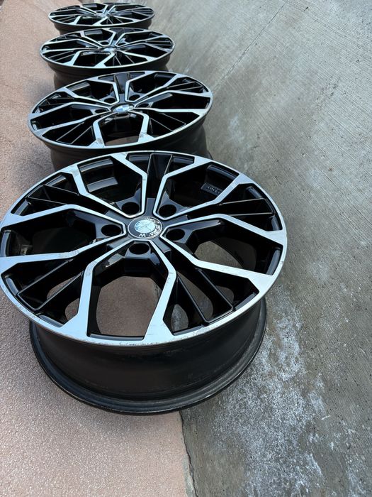 4бр лети джанти за bmw/бмв/17цола/5х112/ет45/66.5 ц.отв/7J/