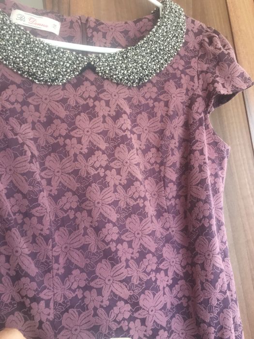 Vand rochie marimea 42 .