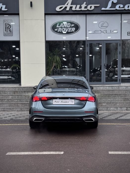 Mercedes-Benz W214 E260