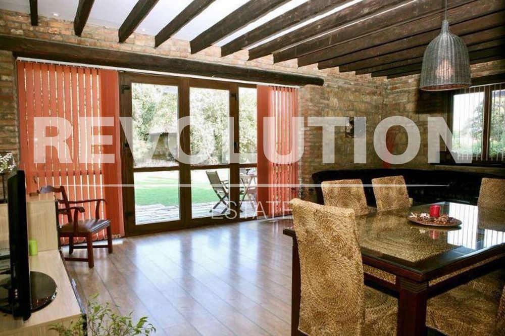 Дава се под наем Къща в к.к. Св.Св. Константин и Елена - 120 кв.м за 2493.39 € - Снимка #3