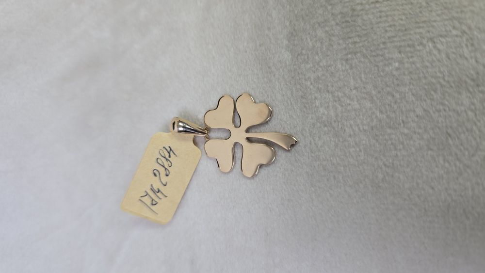 Подвеска из красного золота