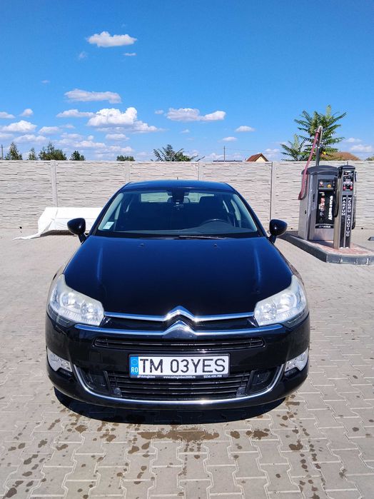 Automobil Citroen