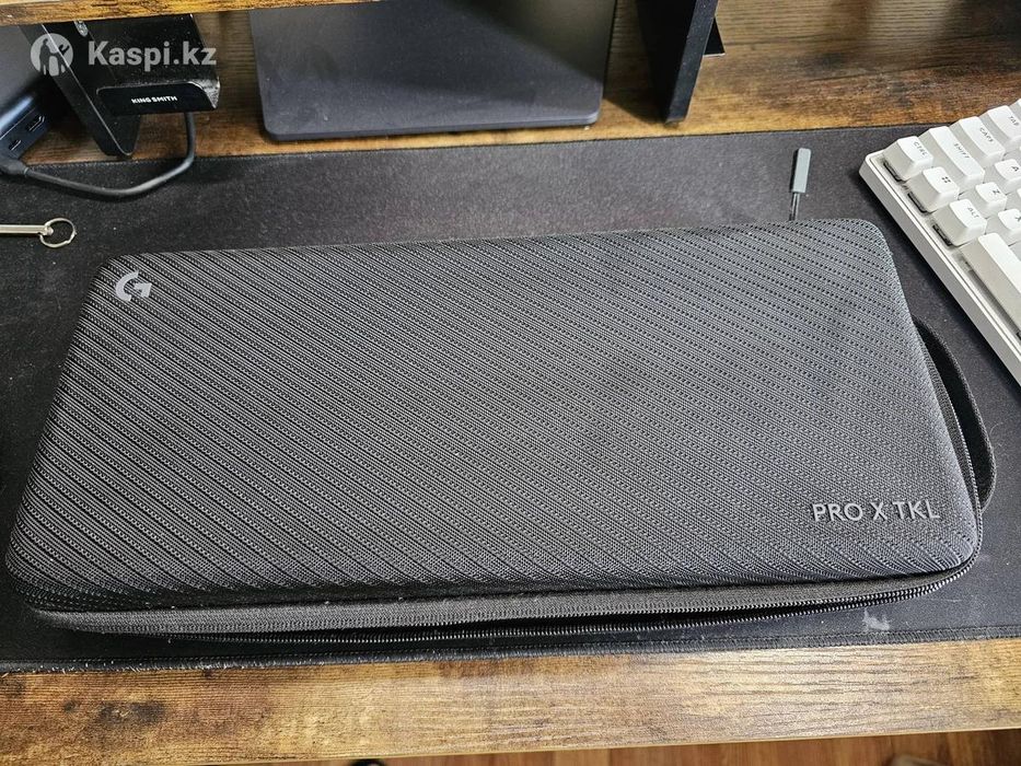 Logitech G PRO X TKL Lightspeed