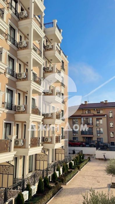 Продава се Двустаен апартамент в Свети Влас - 52 кв.м за 1236 €/кв.м - Снимка #4