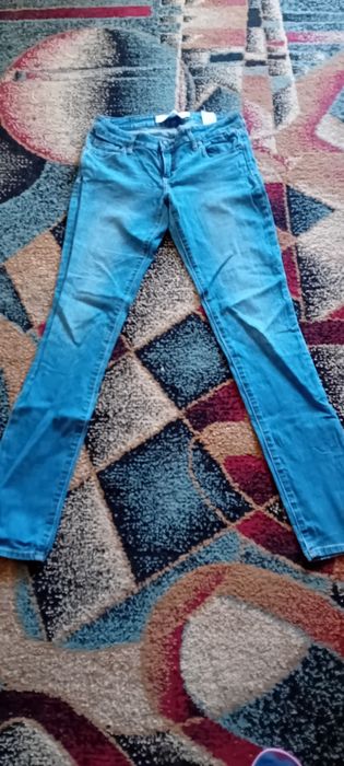 Jeans Abercrombie & Fitch