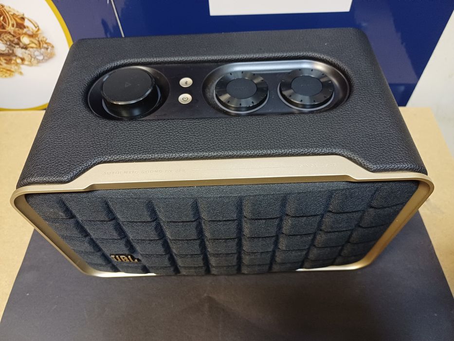 Boxa JBL Authentics 200