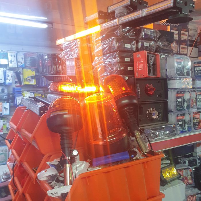 Мигалка жёлтый цвет