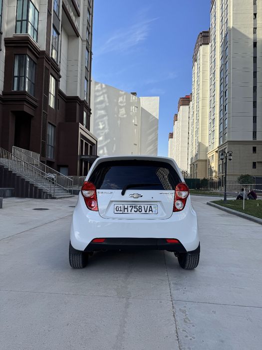 Spark 2015 2 pozitsa
Udar yoo kraskalari bor
Balonlari zor
Benzinasos