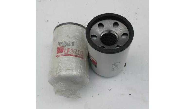 Масляные фильтра LF3703 Fleetguard.