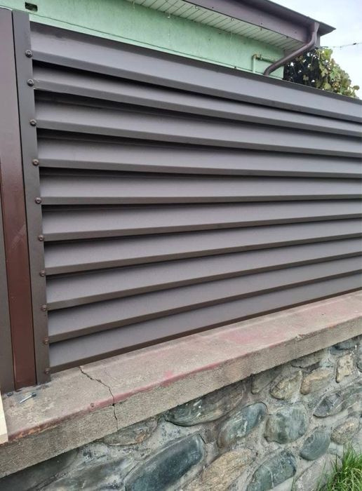 Construim garduri și porți