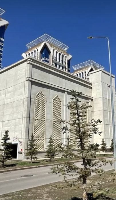 Продам   2 парковочное место в жк Миллениум