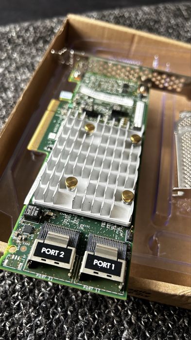 HPE Smart Array E208i-p SR gen10 controller