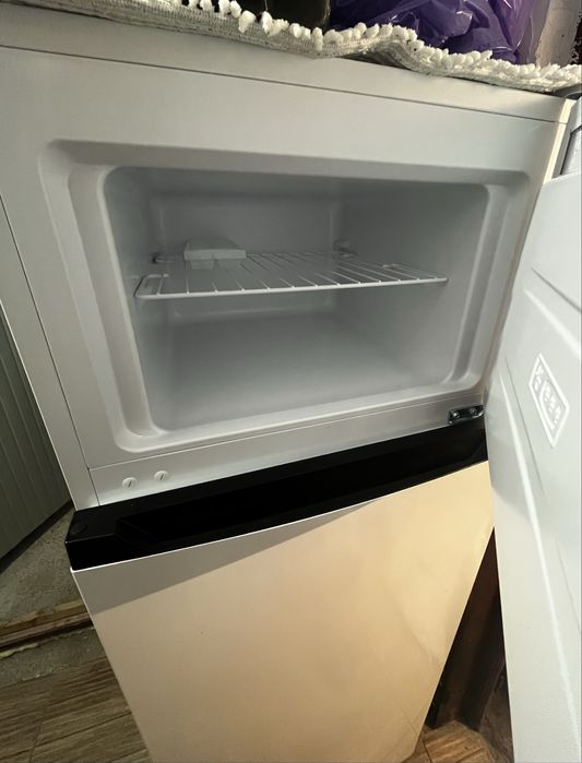 Vand frigider Heinner  foarte putin folisit ,aproape nou !