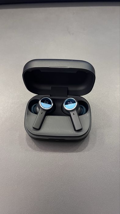 Bang & Olufsen Beoplay EX