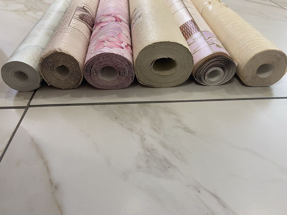 Продам Обои остатки