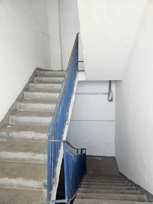 Inchiriere sau vanzare fabrica hala magazii depozitare 2600 mp si teren 4000 mp