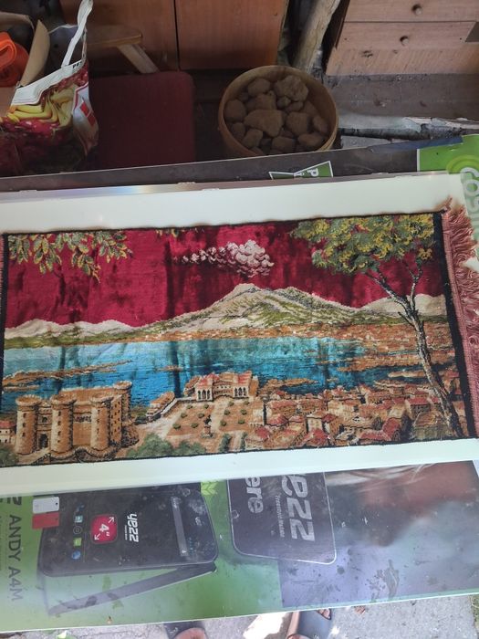 Carpetă veche cu păun