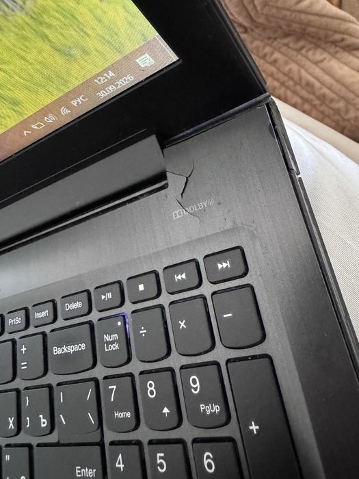 Ноутбук Lenovo 2016 года