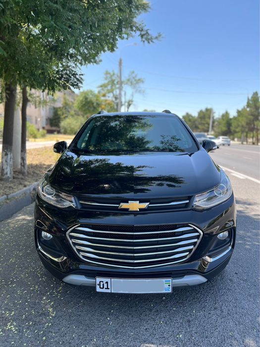 Tracker PREMIER 2020 TOZA