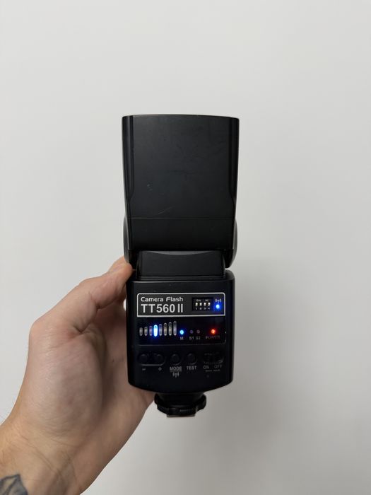 Вспышка Godox ThinkLite TT560II