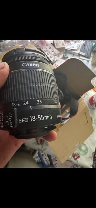 Vand aparat foto Canon EOS 2000D