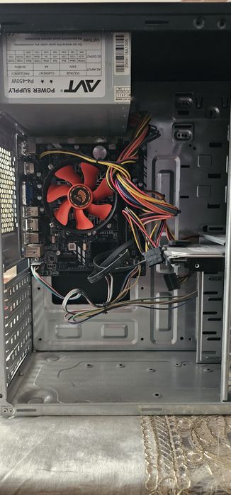 Kompyuterlar donasi 100$