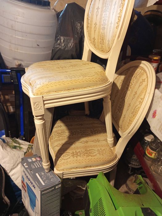 Трапезни елегантни столове