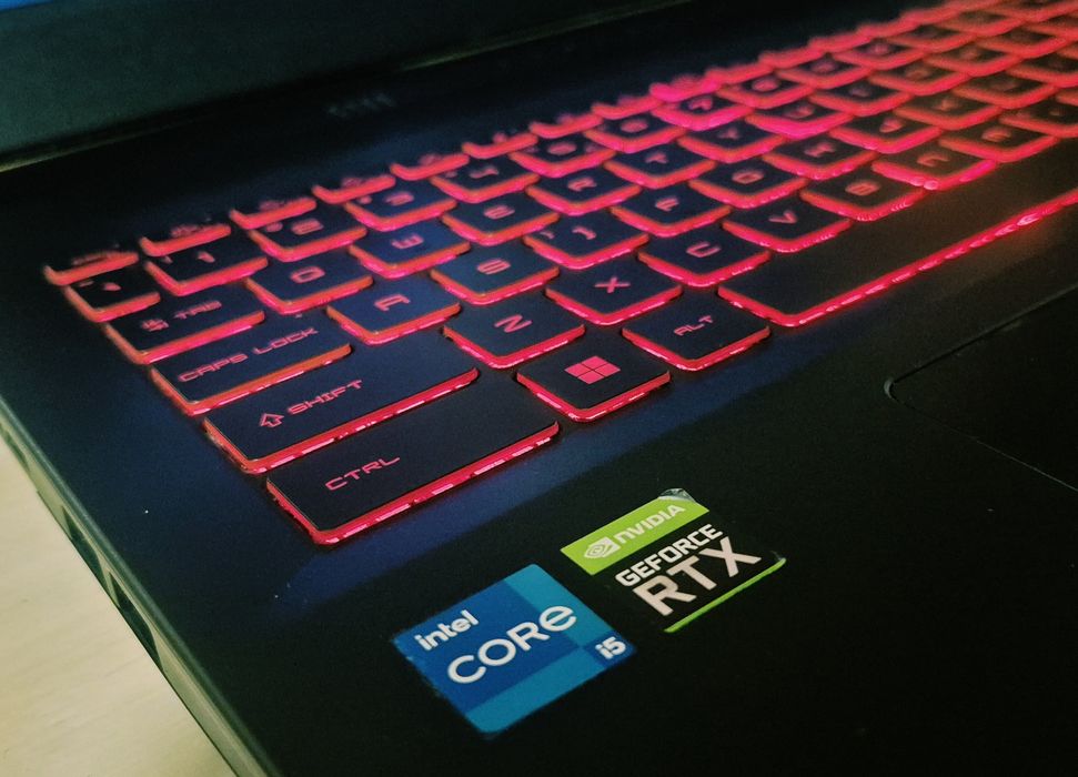Laptop gaming MSI Katana i5 11th RTX 3060