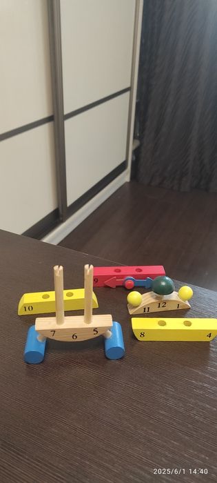 Часы детские деревянные