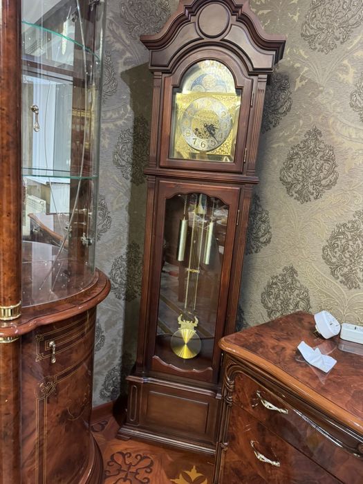 Продам часы в отлином состоянии