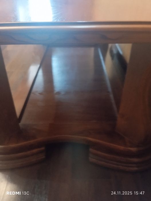 Журнальный столик.