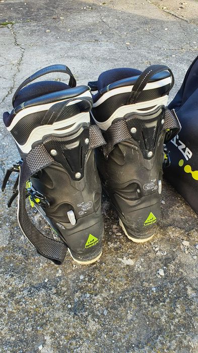 Vand Clapari Ski marca Wed'ze - marime 45 barbati - SH in stare buna