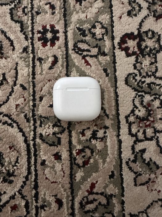 Кейс airpods 4  оригинал