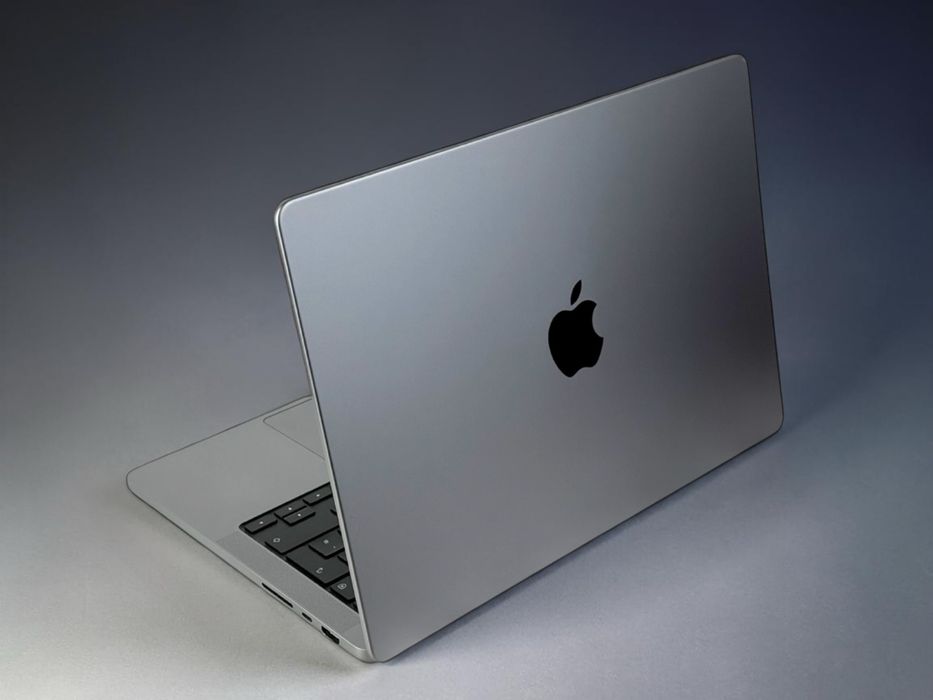 Apple MacBook Pro 14'' M1 Max 32RAM 1TB SSD Space Gray Перфектен